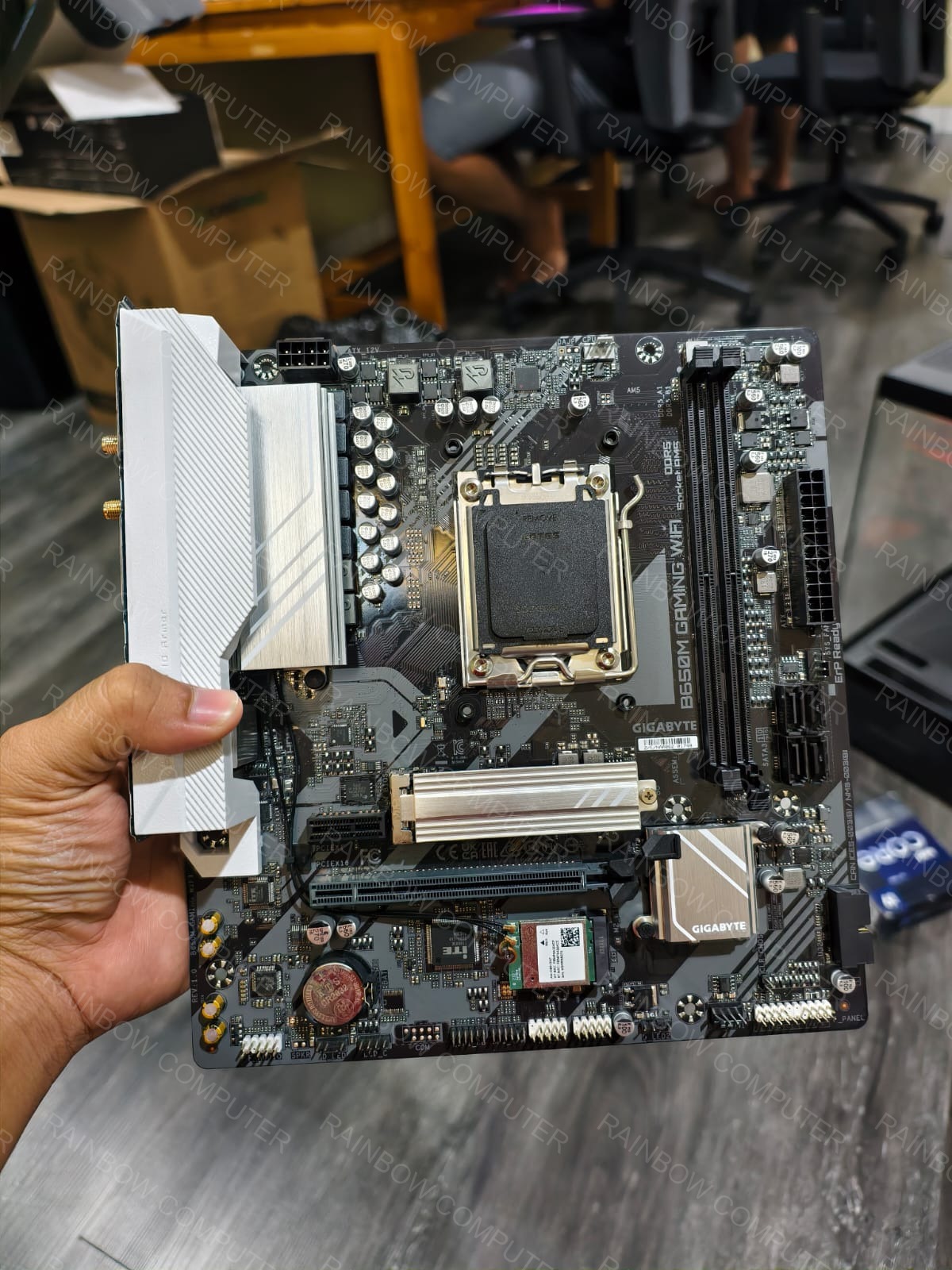 GIGABYTE B650M GAMING WIFI AM5 GOOD CONDITION